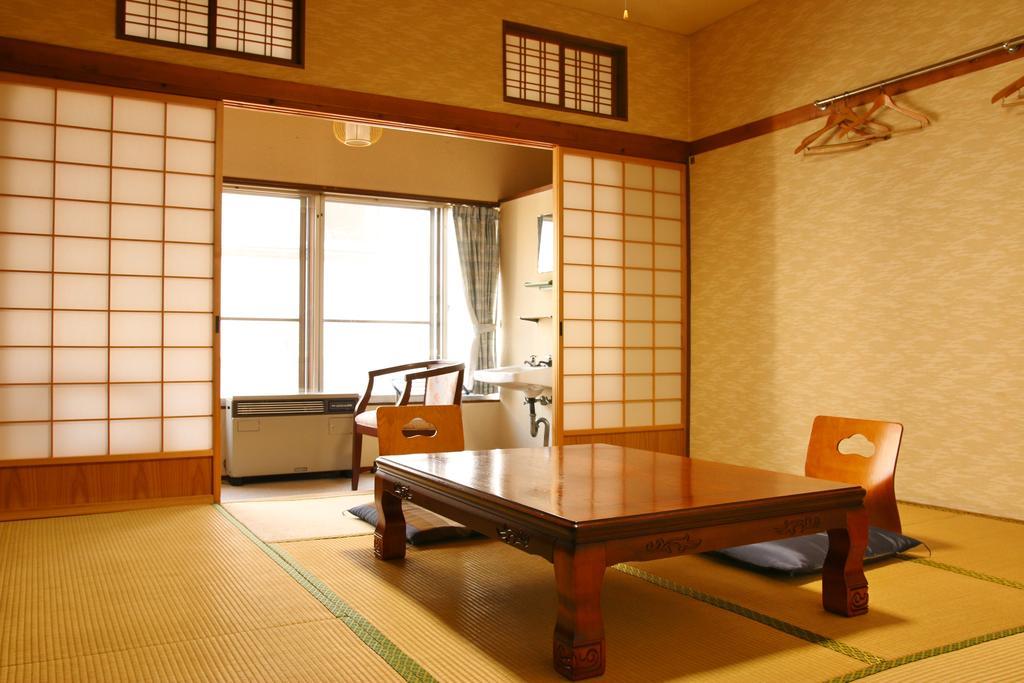 ימאגאטה Takasagoya Ryokan מראה חיצוני תמונה